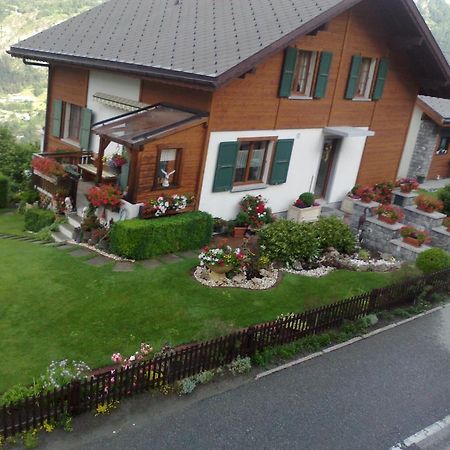 Staldenried Ferienwohnung Bilik gambar